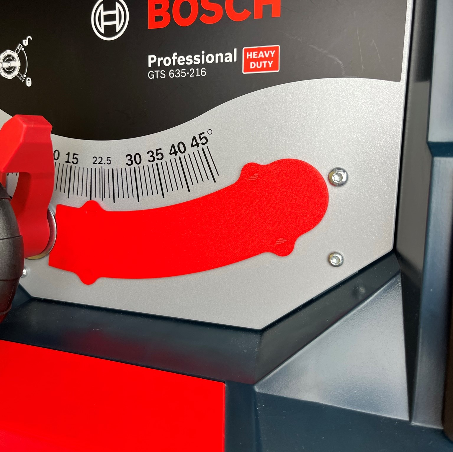 Bosch GTS 635-216 (Höhenverstellung defekt) + 5 Sägeblätter