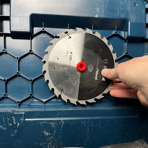 Circular saw blade holder for L-boxx lid